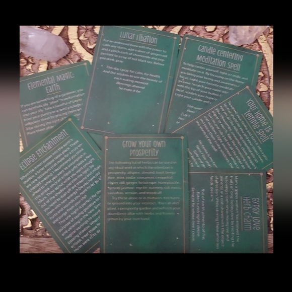 The Practical Witch's Spell Deck 100 Magic Spells for Love, Happiness & Success - Picture 7 of 8